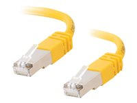 C2G Cat5e Booted Shielded (STP) Network Patch Cable - Kytkentäkaapeli - RJ-45 (uros) to RJ-45 (uros) - 2 m - STP - CAT 5e - valettu - keltainen 83811