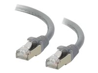 C2G Cat6a Booted Shielded (STP) Network Patch Cable - Kytkentäkaapeli - RJ-45 (uros) to RJ-45 (uros) - 0.5 m - STP - CAT 6a - valettu, piikitön, säikeinen - harmaa 89900